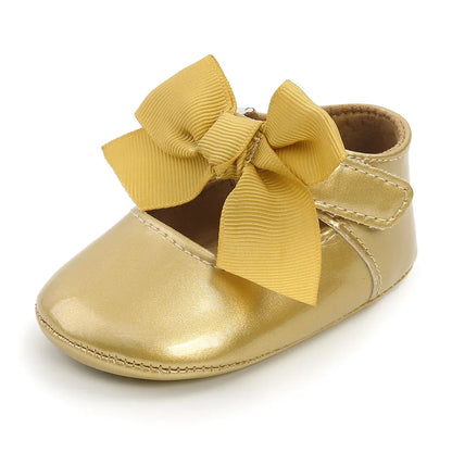 Comfortable white PU leather anti-slip baby first walker shoes, unisex, great for infant steps development
