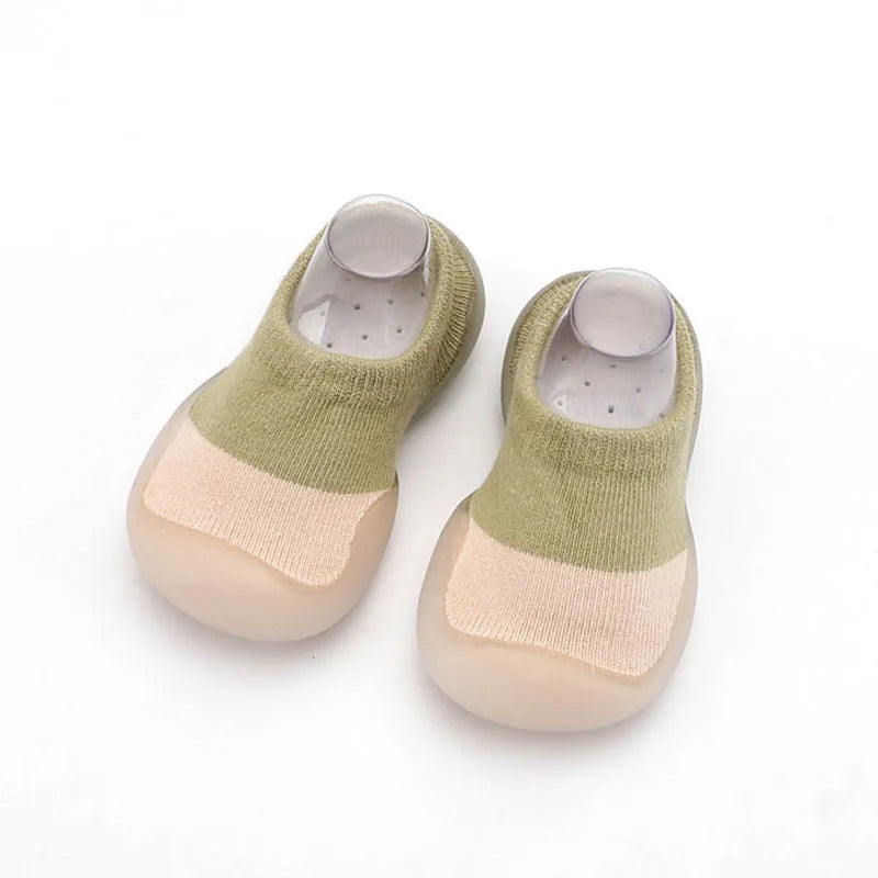 Unisex baby knit boots, perfect for indoor and outdoor first steps