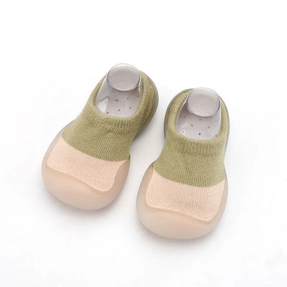 Unisex baby knit boots, perfect for indoor and outdoor first steps