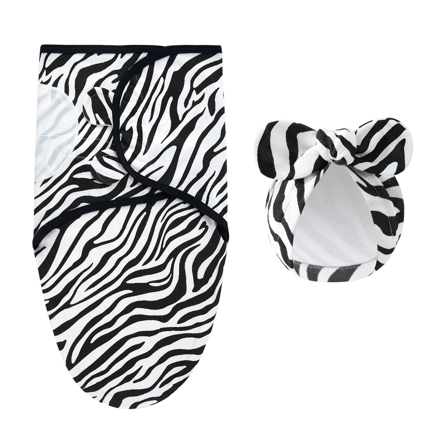 Soft and gentle cotton fabric of the baby swaddle blanket, ideal for sensitive skin
