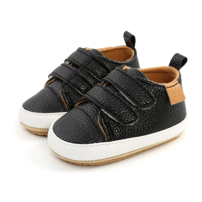 Unisex baby non-slip sneakers, soft sole design, perfect for new walkers