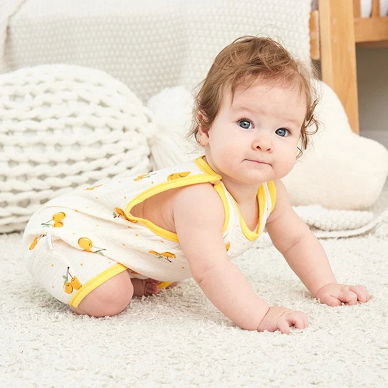 Unisex baby pure cotton summer crawling outfit, sleeveless and soft for delicate skin.