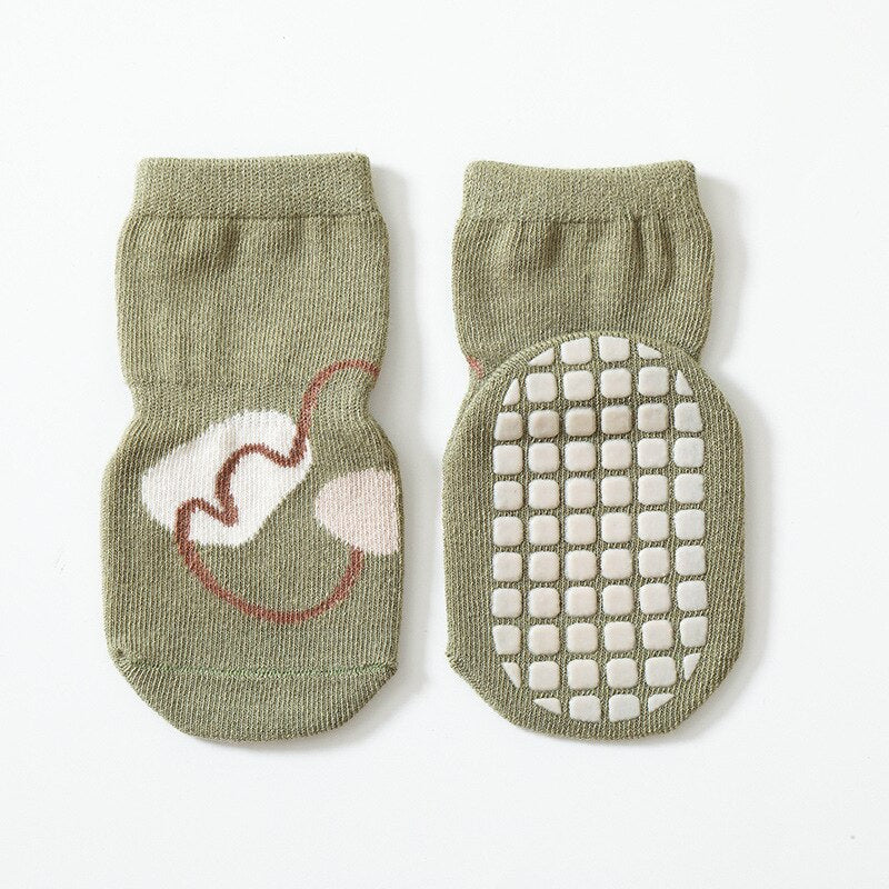 Kids anti-slip socks in a unisex cartoon animal pattern, perfect for active infants and toddlers
