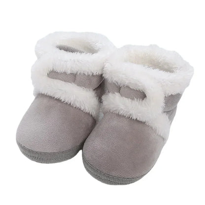 Unisex baby shoes, anti-slip and soft, designed for newborns and first walkers.