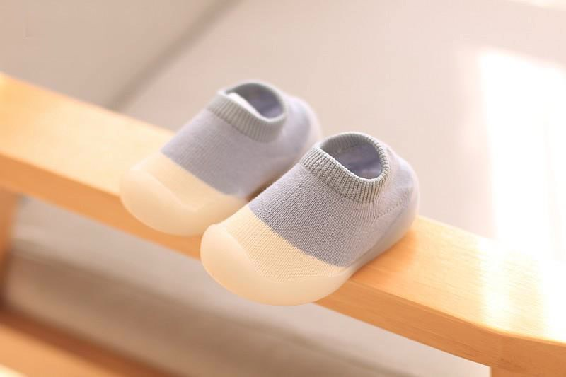 Adorable yellow baby first walker shoes with breathable cotton fabric for summer comfort