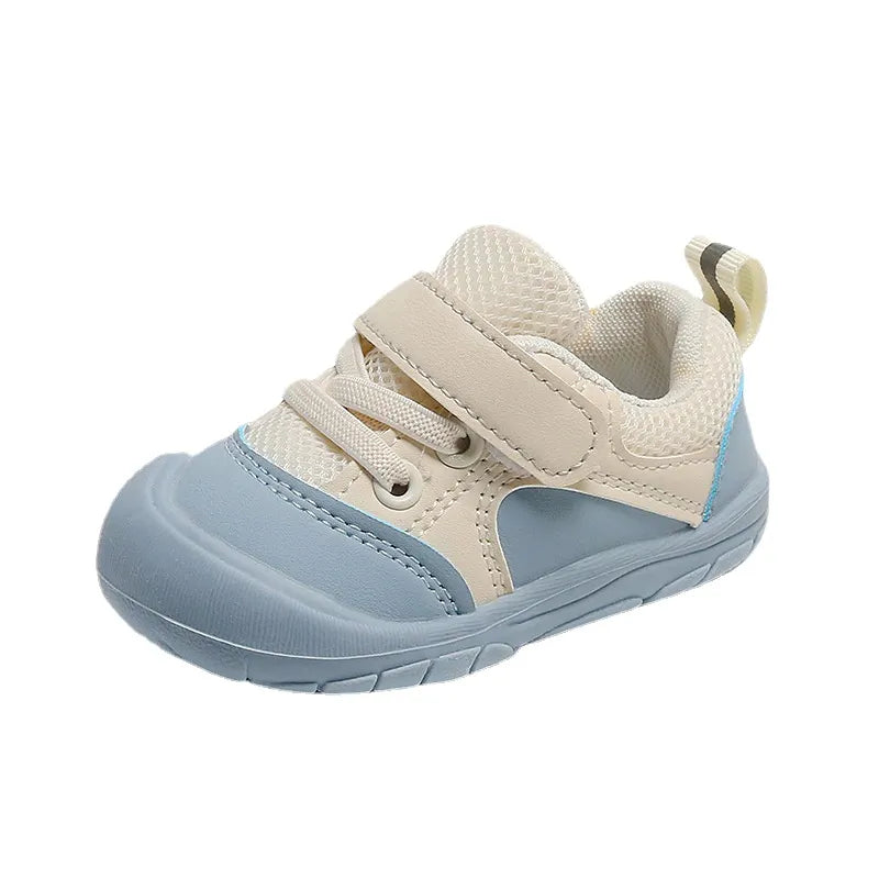 Unisex baby soft sole sneakers, anti-skid for first steps, comfortable and breathable infant footwear.