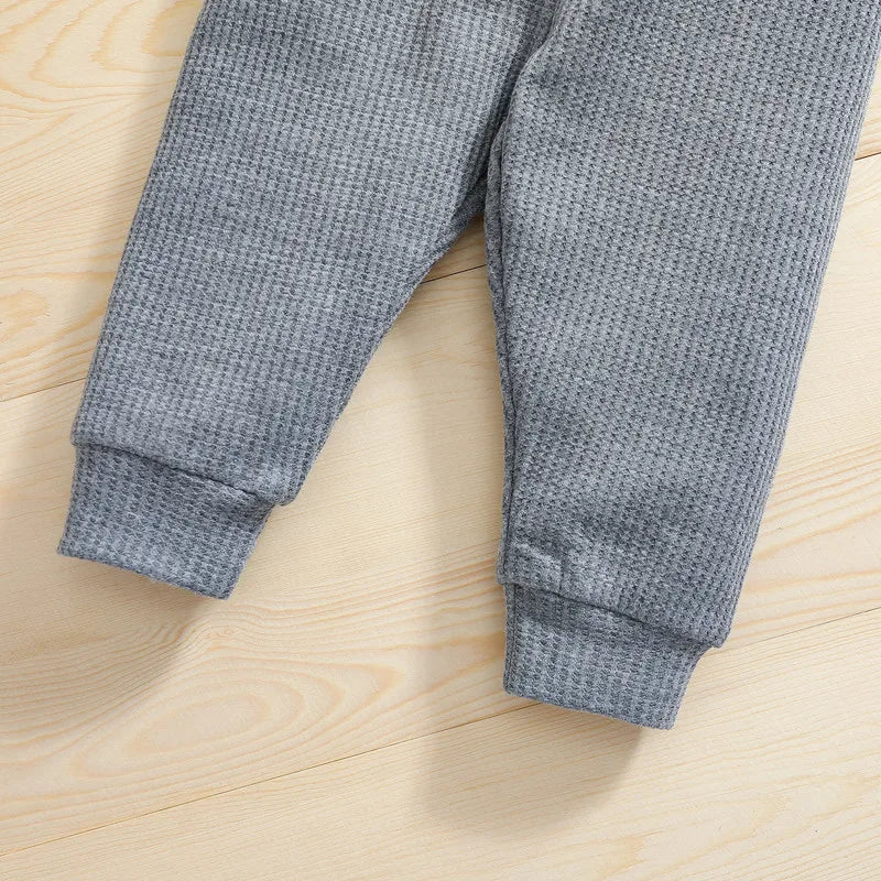 Folded unisex baby warm fall winter set, bodysuit and pants, ideal toddler cozy outfit gift