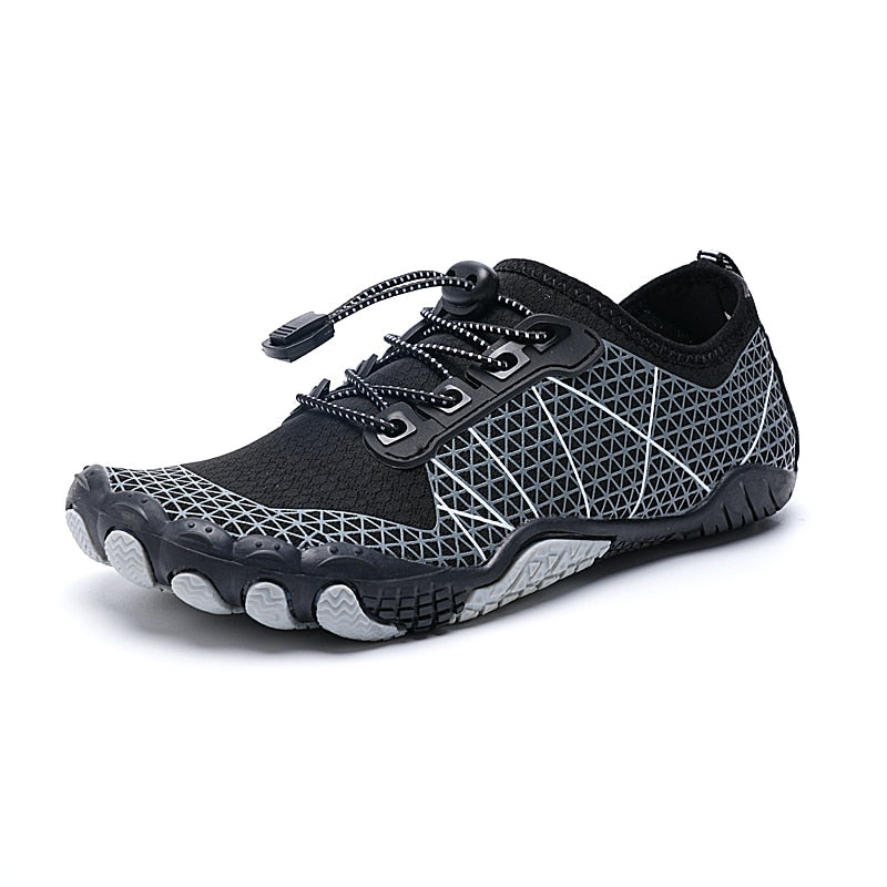 Fast-drying unisex water shoes for beach, pool, and water sports; ensures comfort & protection.