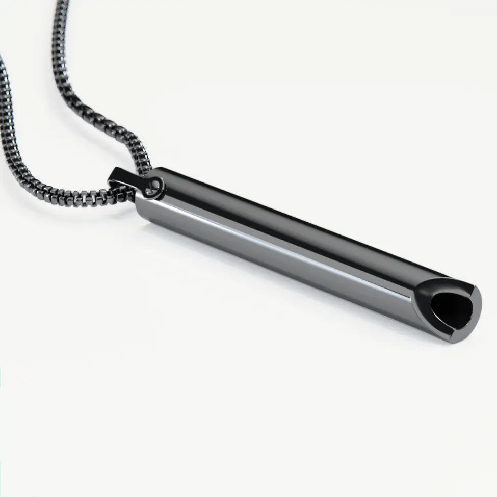 Breathing pendant, a nicotine-free aid for quitting smoking and stress relief.