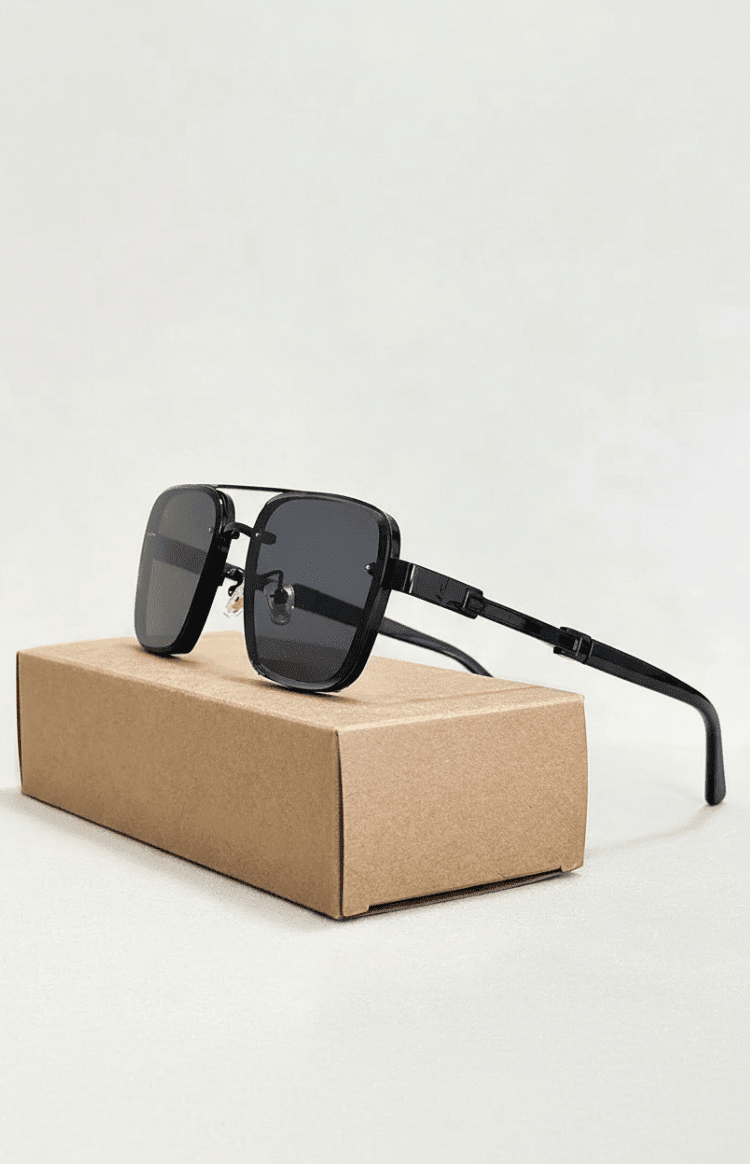 Versatile unisex aviator eyewear. Classic style, durable metal frame, and complete UV400 sun protection.