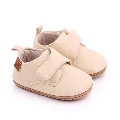 Classic purple leather baby anti-slip first walker shoes, fashionable and supportive