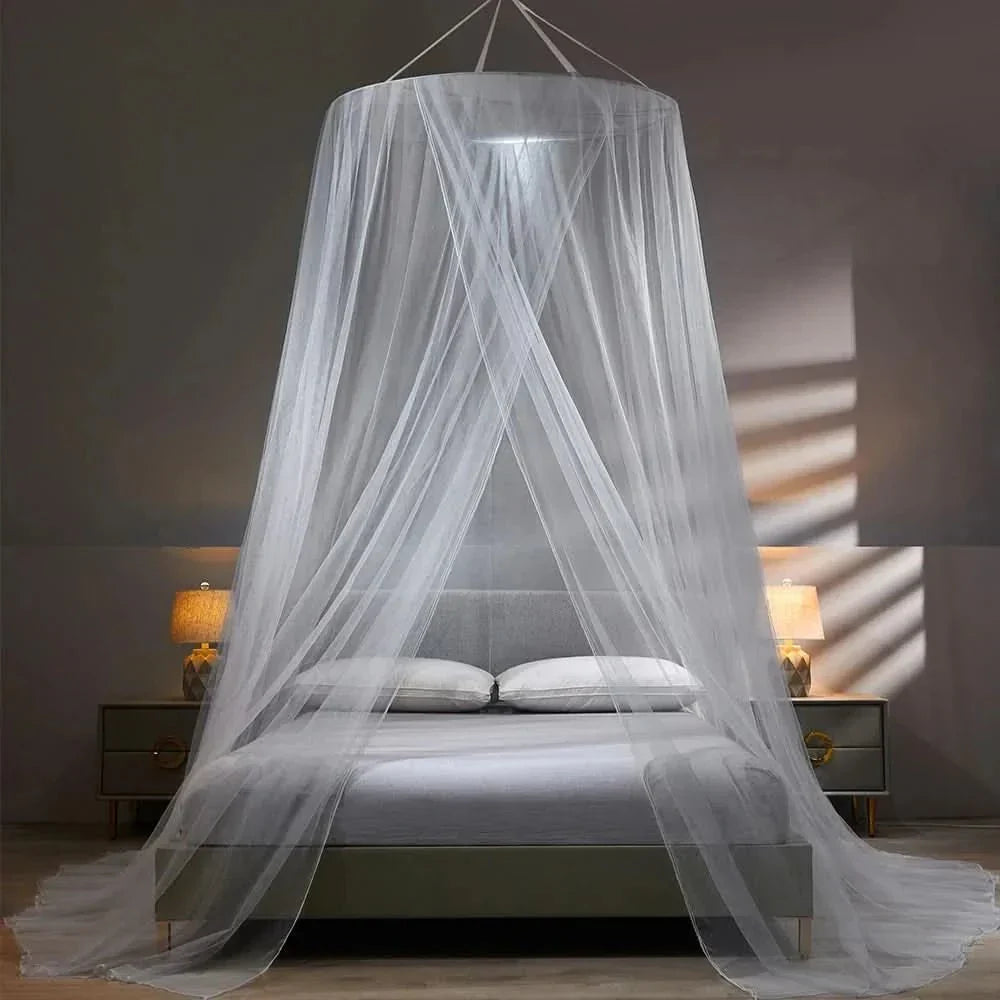 Fine mesh insect net provides superior bug protection. Collapsible design for easy setup & storage.