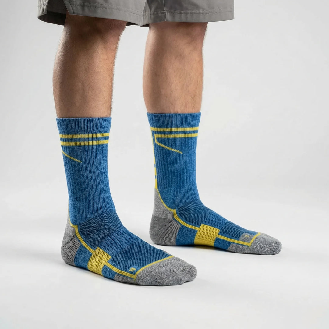 Athletic cushioned ankle socks for men & women. Ideal for running, basketball, & gym. Provides comfort & support.