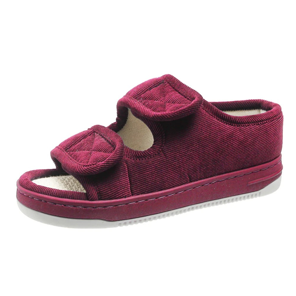 Slip-resistant diabetic sandals with adjustable straps, ideal for swollen, sensitive feet.