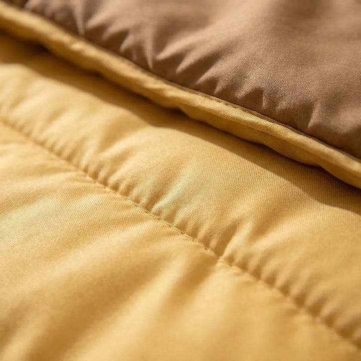 Heavy-duty, insulated double sleeping bag for couples. Ideal for 4-season camping, car camping & festivals.
