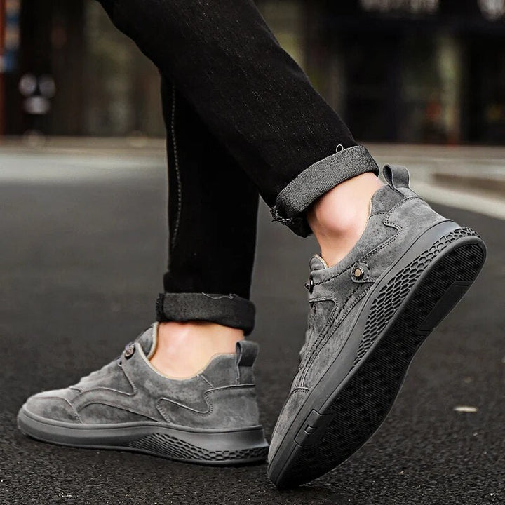 Everyday comfort unisex walking shoes, classic style lace-up design for all-day support.