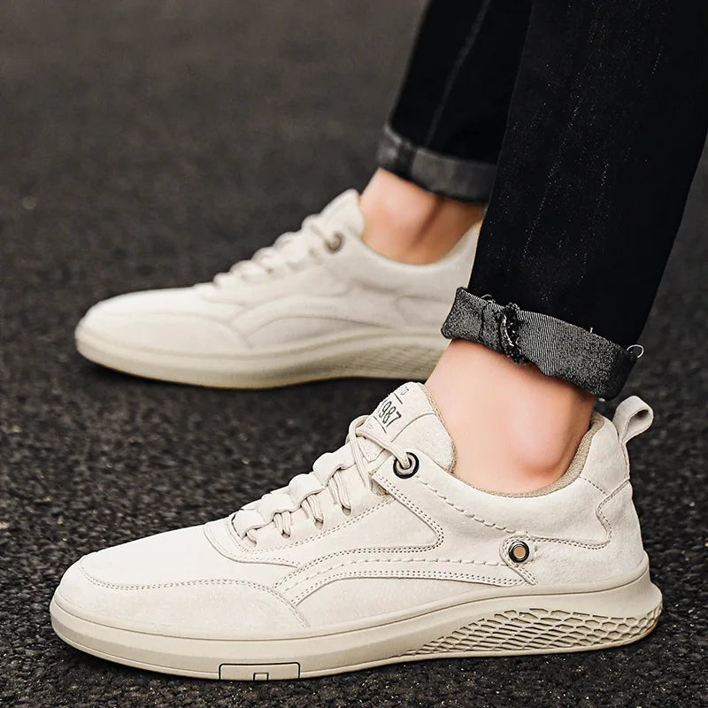 Lace-up unisex comfort sneakers, classic style footwear for versatile everyday fashion.