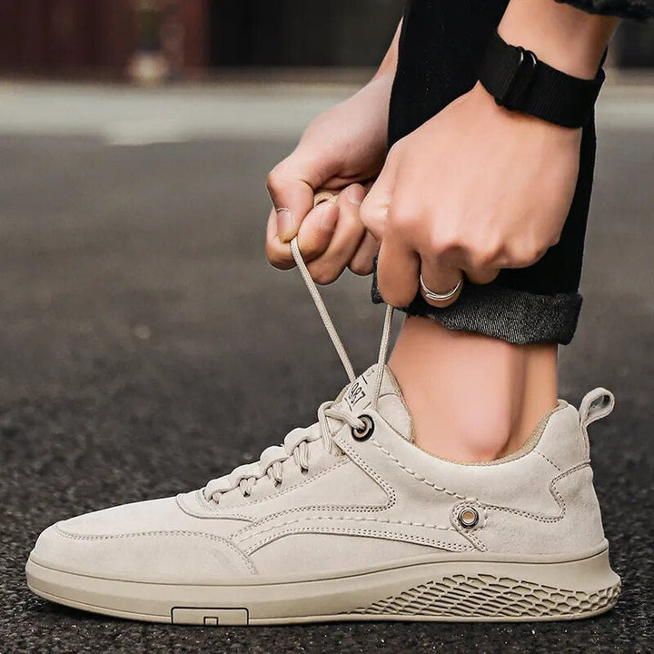 Unisex casual shoes, classic style everyday comfort sneakers for stylish walking.