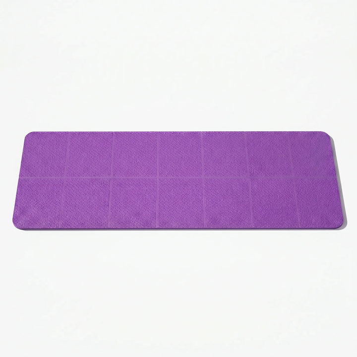 Lightweight, portable & foldable yoga mat for travel; non-slip TPE provides stable exercise surface.