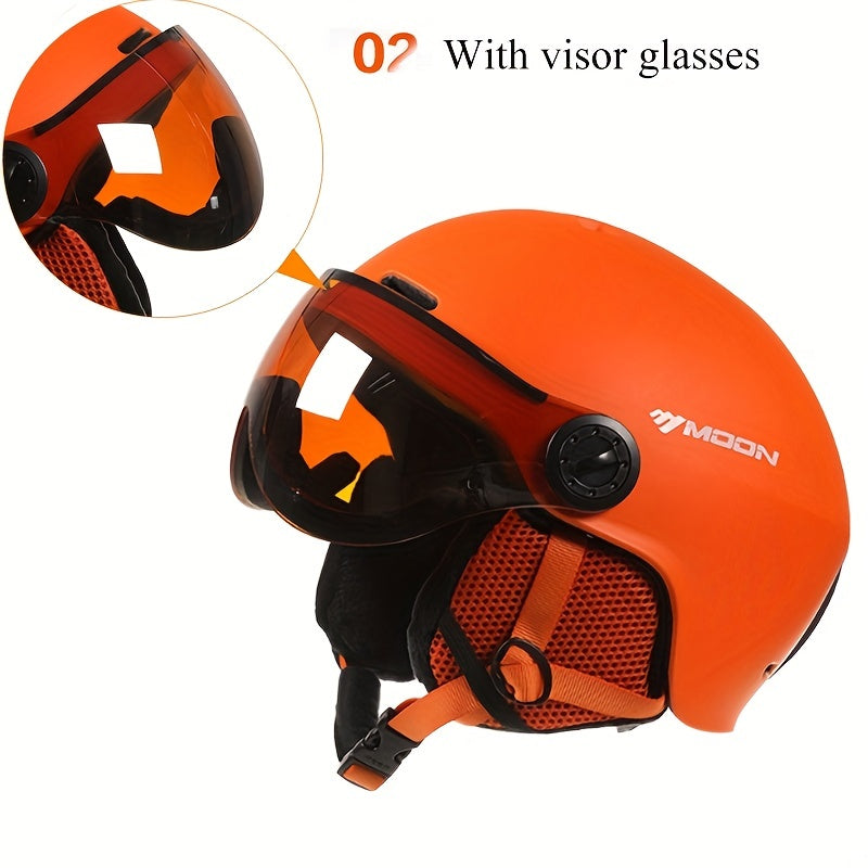 Durable unisex ski helmet for snowboarding, ensures safety and comfort.