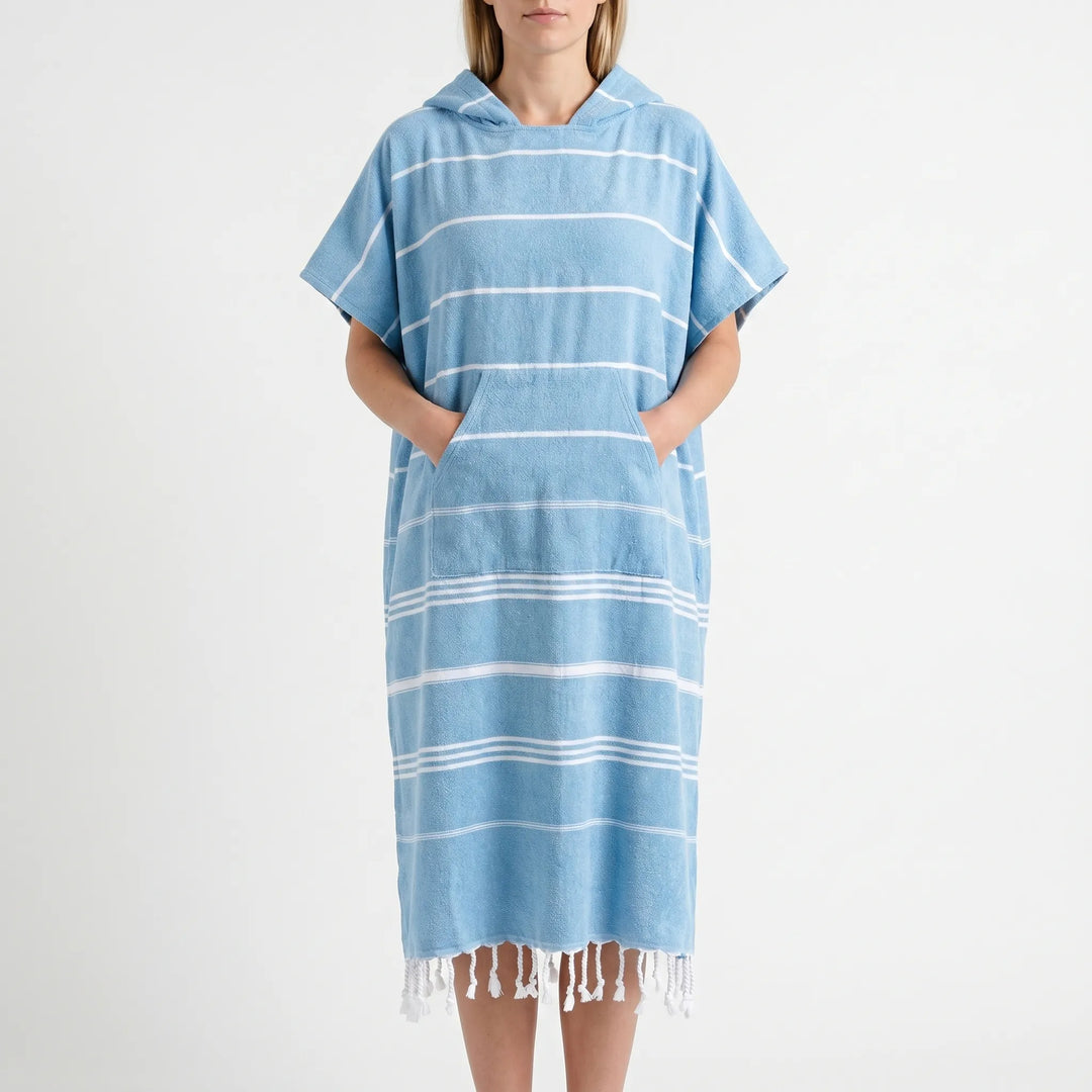 Oversized unisex hooded surf changing poncho, comfortable quick-dry beach robe.