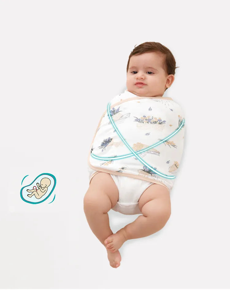 Unisex infant wrap with a simple, elegant solid color, ideal for baby comfort and belly protection