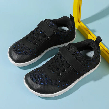Lightweight barefoot shoes for toddlers in a soft lavender, promoting healthy foot growth.
