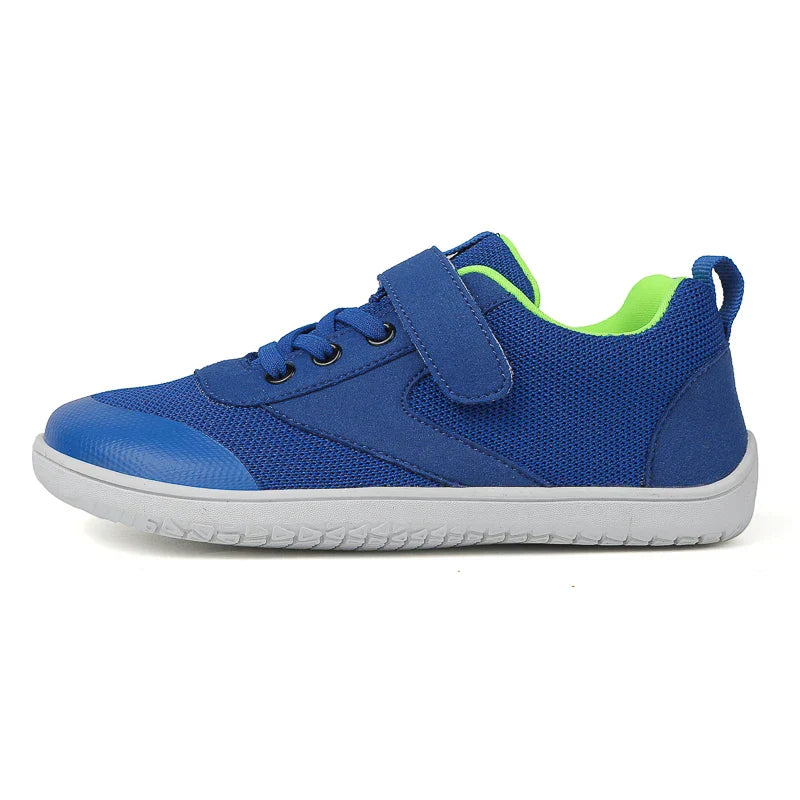Unisex kids' barefoot sneakers with non-slip sole, blue and lightweight for outdoor adventures.