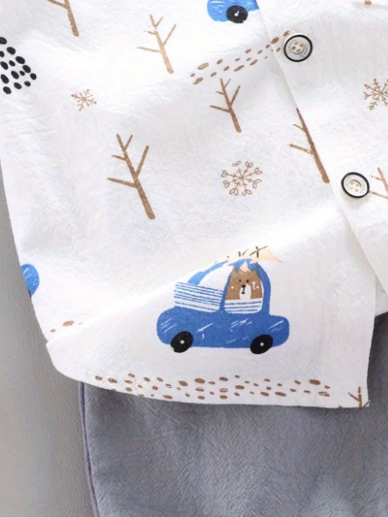 Kids bear print short sleeve top and matching shorts, an adorable toddler outfit