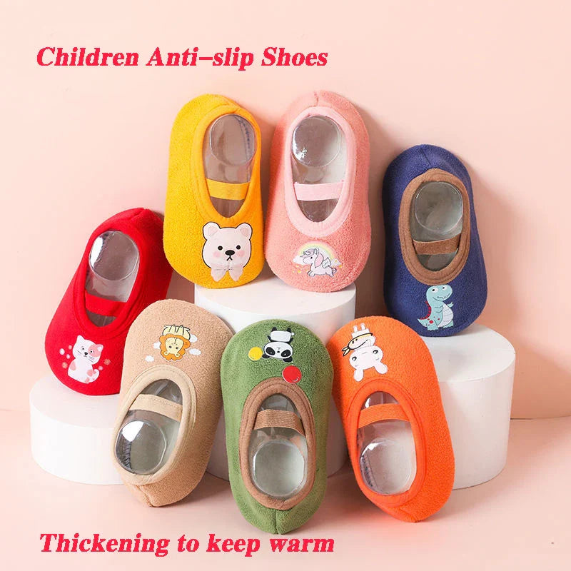 Unisex baby sneakers with green dinosaur cartoon, non-slip sole and breathable knit