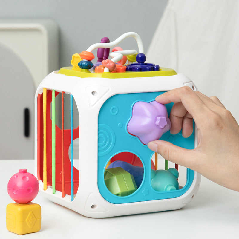 Unisex kids interactive shape sorting cube toy for toddlers, developing fine motor skills