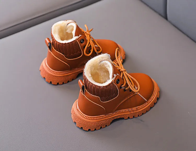 Unisex children's winter boots with chunky anti-skid sole, good grip