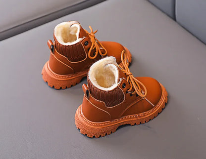 Unisex children's winter boots with chunky anti-skid sole, good grip