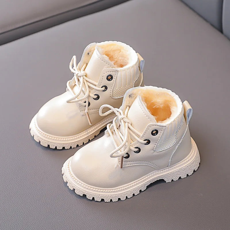Kids snow boots, purple, featuring a robust anti-skid sole and plush lining