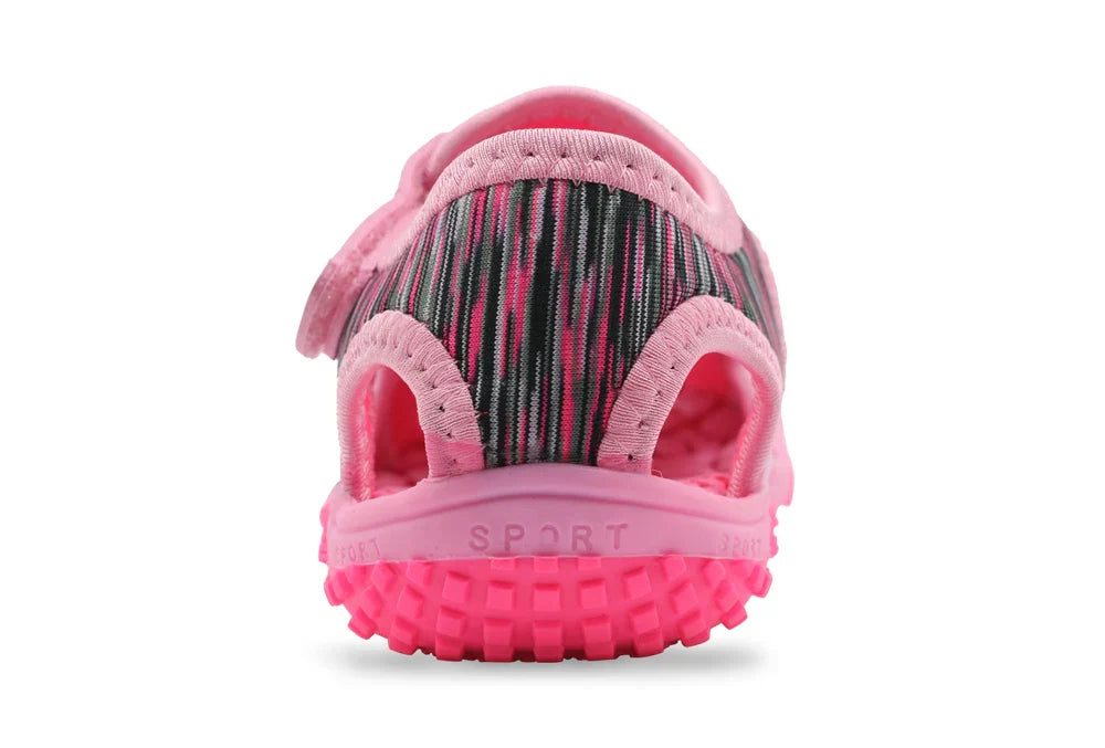 Childrens' robust summer sandals, flexible rubber sole, ensuring comfort and protection for feet