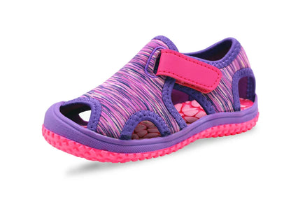 Kids' durable beach sandals, black with a pop of electric blue, ready for any summer challenge