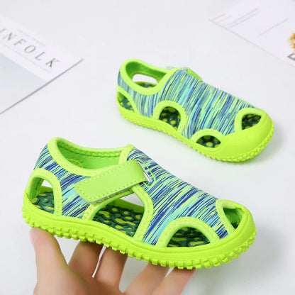 Kids' summer shoes, quick dry sport sandals, unisex design for boys and girls on the go