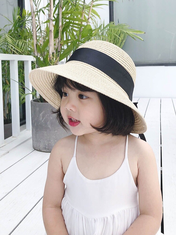 Matching straw hats for mom & baby, beige, ideal for summer sun protection & beach vacations. Unisex style.
