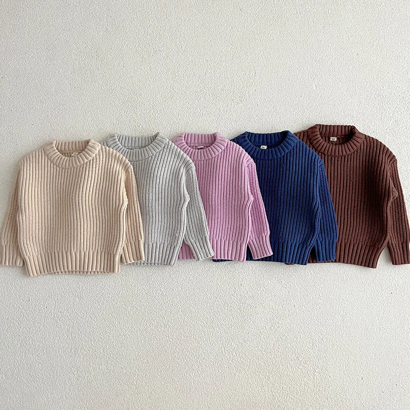 Soft cotton long-sleeve knitted top for children, a comfortable unisex fashion choice