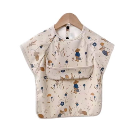Infant waterproof apron with cartoon design, an ideal feeding cover for babies and young children