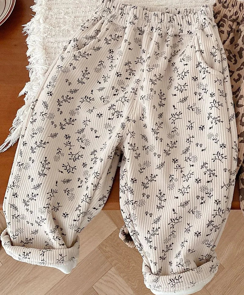 Polyester winter pants for kids, fur-lined and unisex, cozy toddler trousers with an elastic band