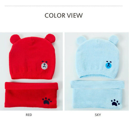 Unisex knitted hat and scarf set in beige, featuring a cute design and warm headwear for children