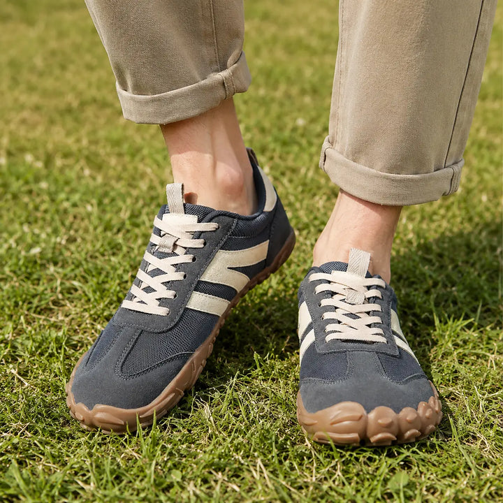Barefoot hiking shoes, unisex, wide fit, offering natural comfort & superior grip for outdoor adventure.