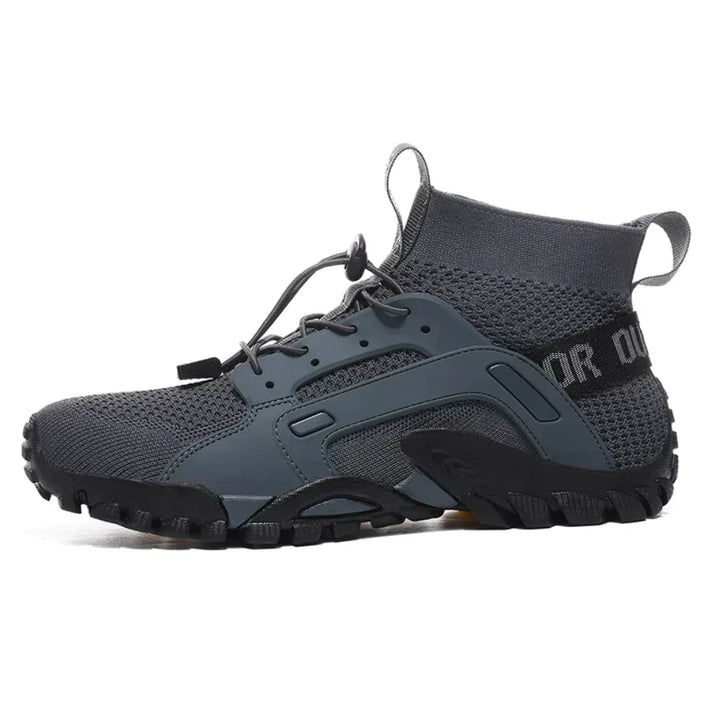 Minimalist unisex barefoot shoes with a breathable design for natural movement and comfort.