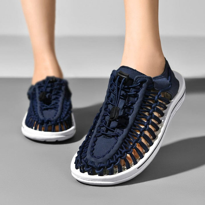Unisex lightweight comfort sandals for all-day wear, ideal for summer casual walking.