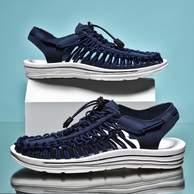 All-day comfort woven sandals, lightweight unisex design for casual summer activities.