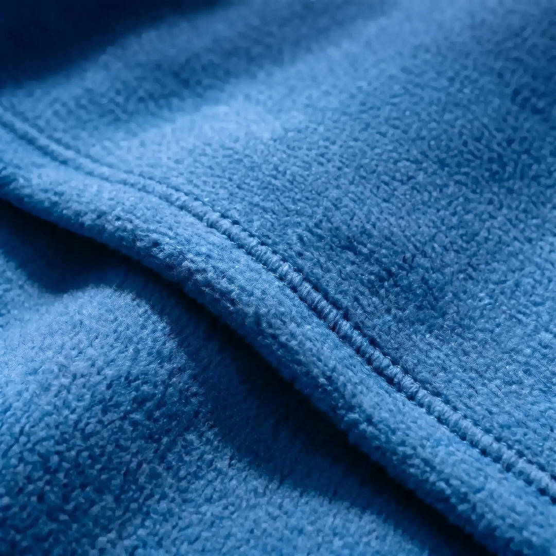 Unisex portable fleece sleeping bag, lightweight camping gear for outdoor hiking & travel. Easy roll-up.