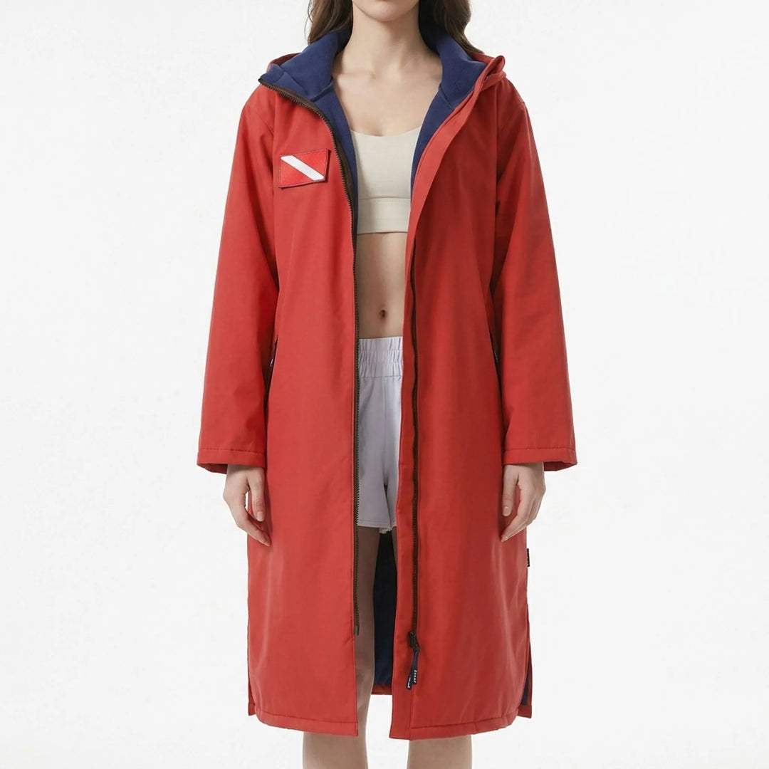 Stylish unisex long-sleeve changing robe. Quick-dry hooded surf poncho for water sports & outdoor privacy on the go.