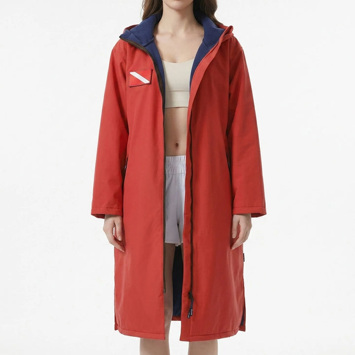 Stylish unisex long-sleeve changing robe. Quick-dry hooded surf poncho for water sports & outdoor privacy on the go.