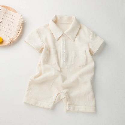 Newborn cotton jumpsuit, unisex, short sleeves, excellent for everyday wear.